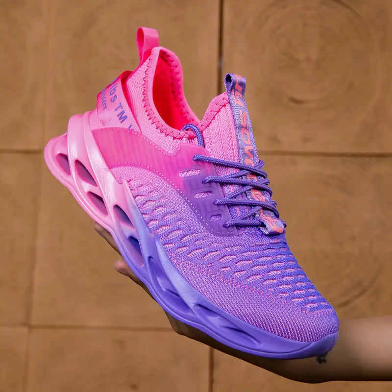 Marjane - נעלי ספורט נוחות עם סוליה מחוספסת