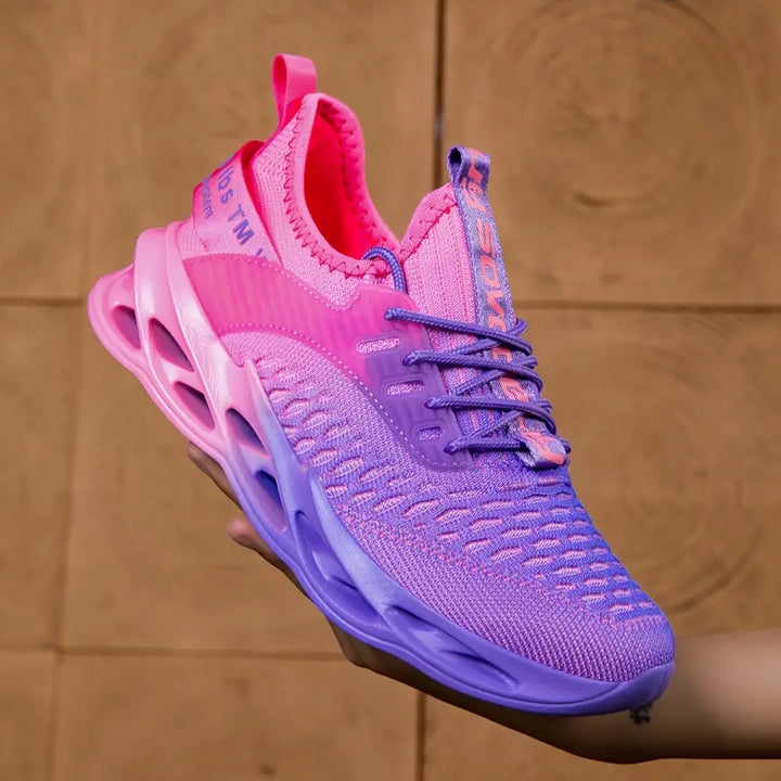 Marjane - נעלי ספורט נוחות עם סוליה מחוספסת