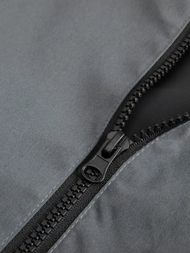 Conor - מעיל רוח עם רוכסן וכובע