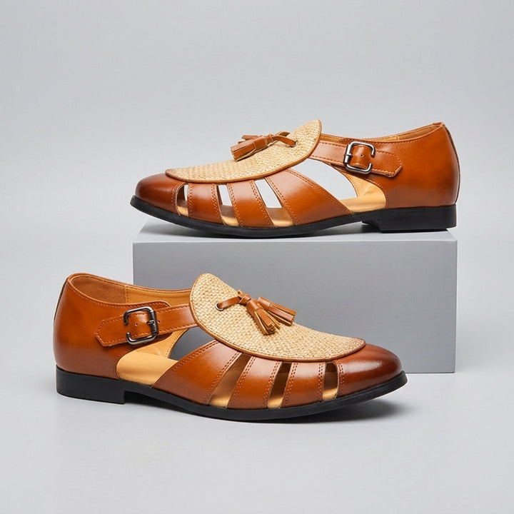 Andarson - סנדלי עור עם ציציות ובעקב סגור
