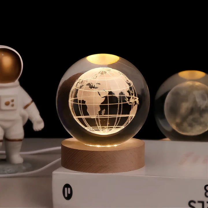 Glow Sphere – מנורת כדור קריסטל זוהרת