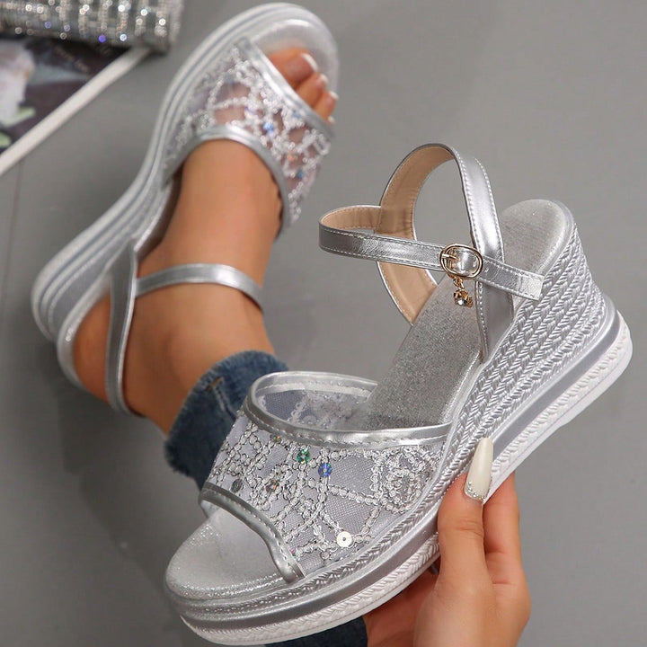 Cara - סנדלי פלטפורמה עבים ונוחים