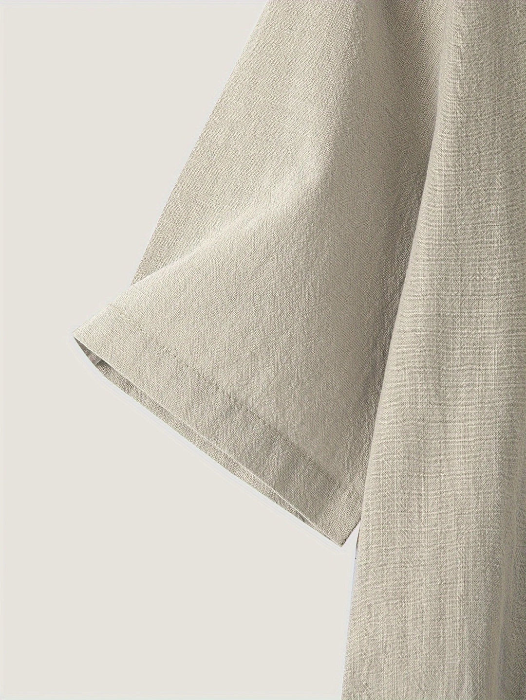 Nerida - חולצת צווארון V אופנתית עם שרוולים קצרים