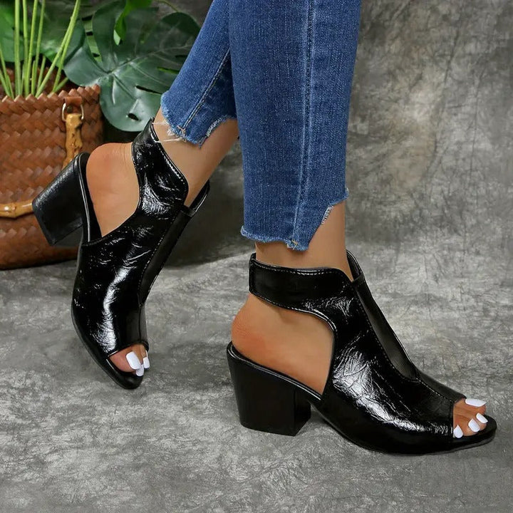 Thomis - סנדלי עור עם אצבעות פתוחות ומניעת החלקה