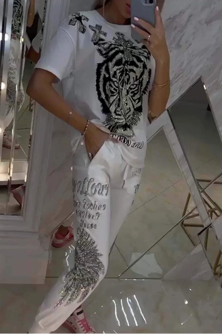 Quinzella - סט אופנתי של טופ ומכנסיים מודפסים