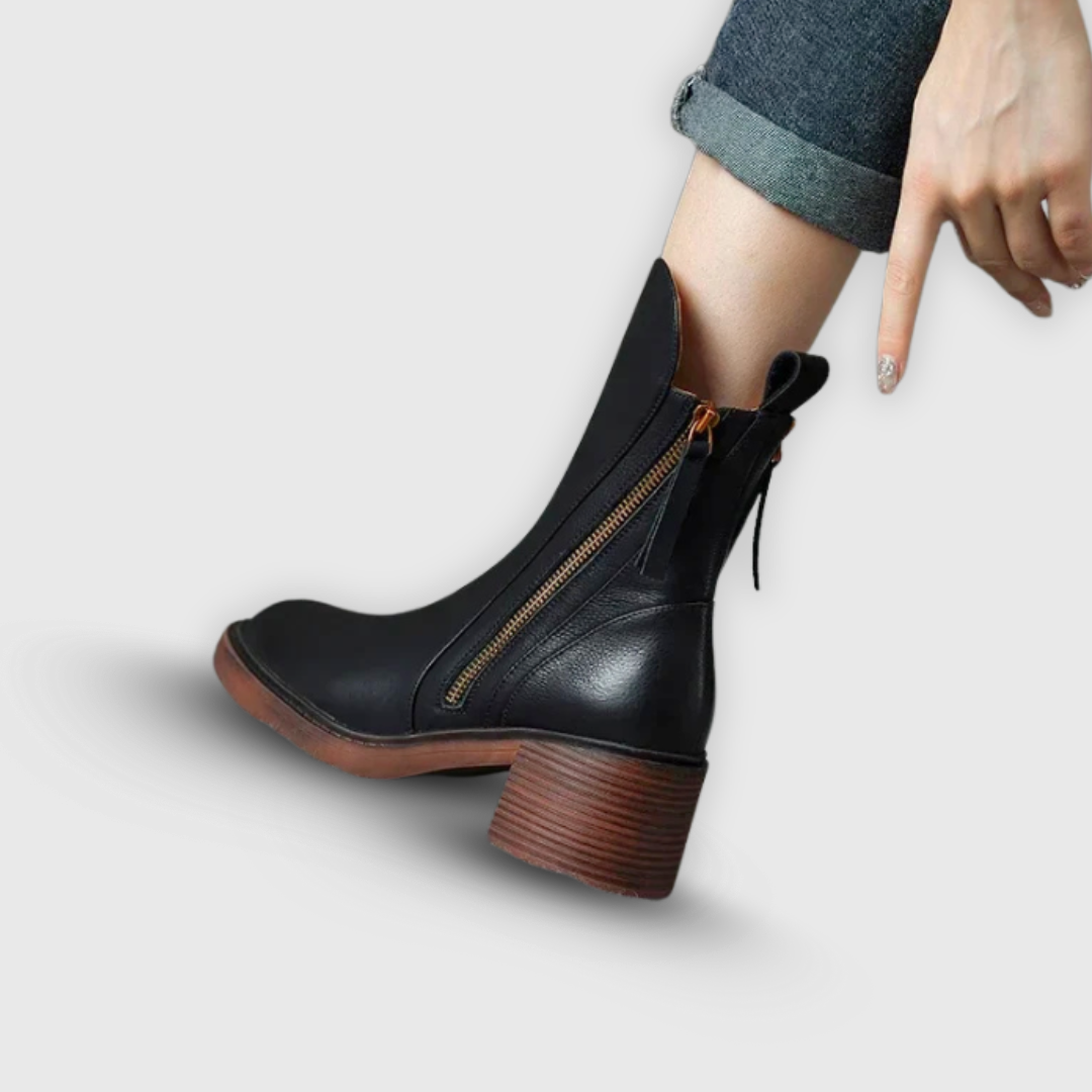 Marcy - מגפונים אלגנטיים עם עקב רחב