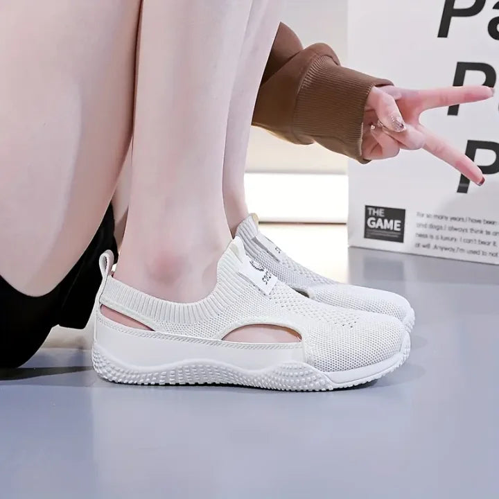 Aderia - סניקרס נושמות ללא שרוכים