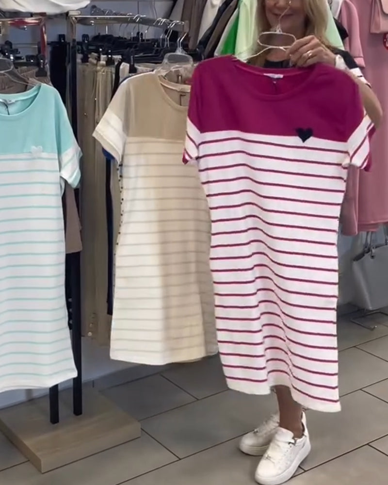 Luella - שמלת פסים יומיומית עם מפתח עגול