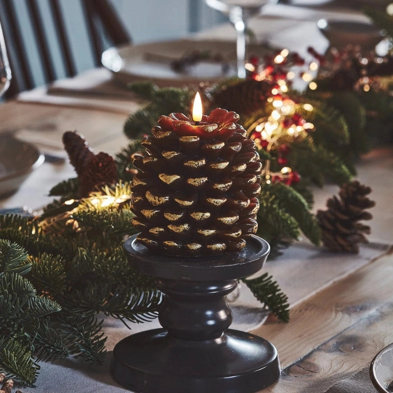 ForestFlame - נר ללא להבה בצורת אצטרובל