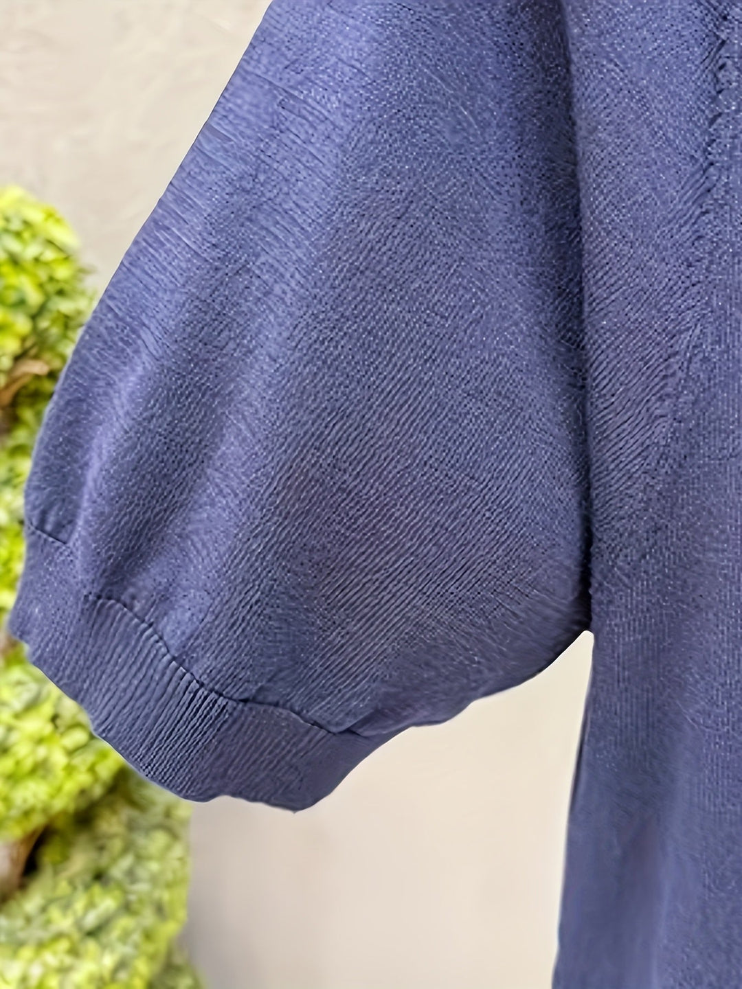 Harper - חולצת טי נוחה עם צווארון עגול