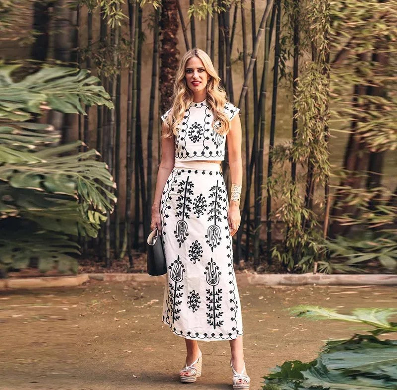 Charitini - סט אלגנטי עם חולצה ללא שרוולים וחצאית מתנפנפת