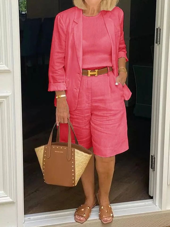 Leontina - סט ז'קט ומכנסיים קצרים בסגנון קז'ואל