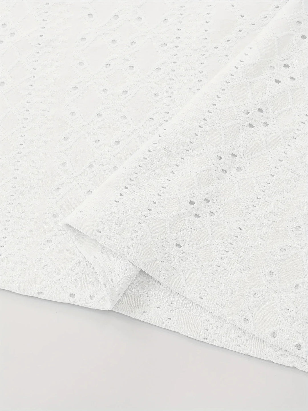 Despina - סט אלגנטי של חולצת קיץ ומכנסיים קצרים