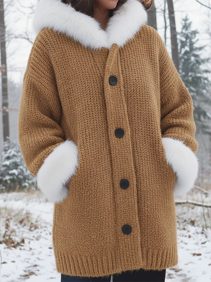 Nodia - מעיל סרוג עם ברדס וקישוט מפרווה סינתטית