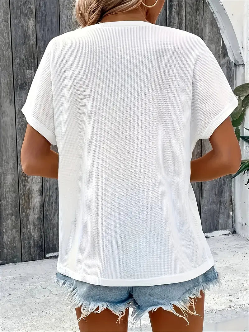 Marylou - חולצה יומיומית עם שרוול קצר וצווארון עגול