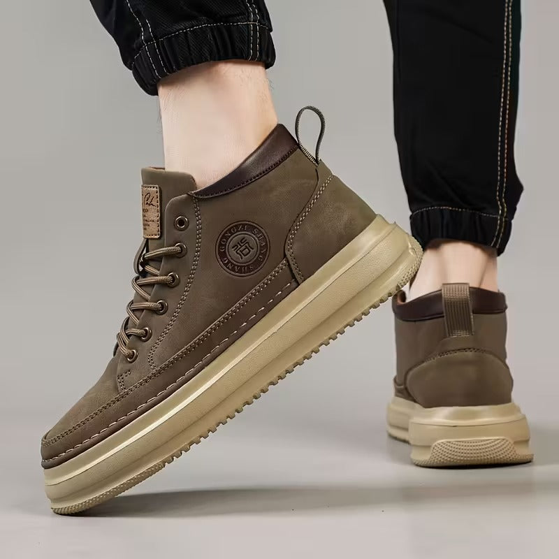 Pavard - מגפי עור אורטופדיים