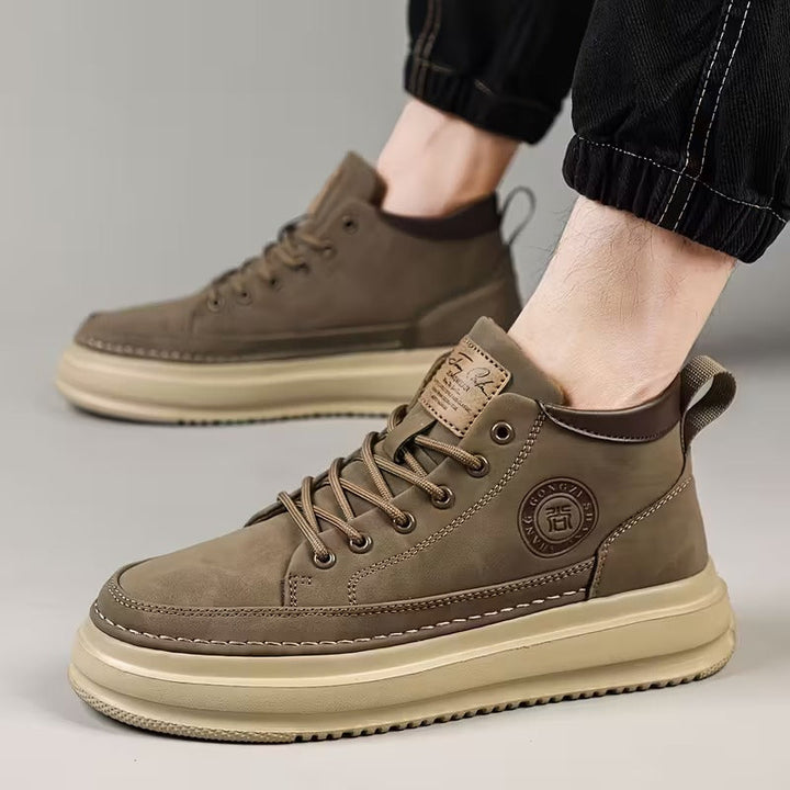 Pavard - מגפי עור אורטופדיים