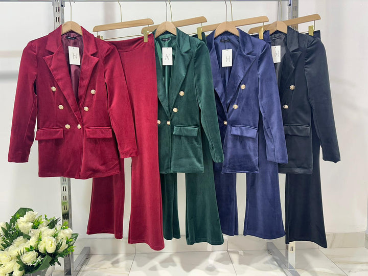 Dimitra - סט בלייזר קטיפה עם כפתורים כפולים