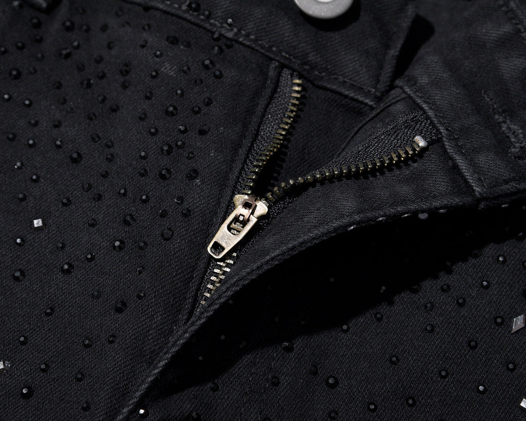 Jake - ג'ינס סלים פיט עם מותן גבוהה ומאובזרת באבני חן