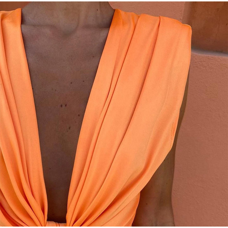 Feera - שמלת מסיבה עם מחשוף עמוק