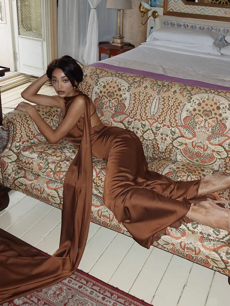 Lucila - שמלת מקסי עם מחשוף סירה