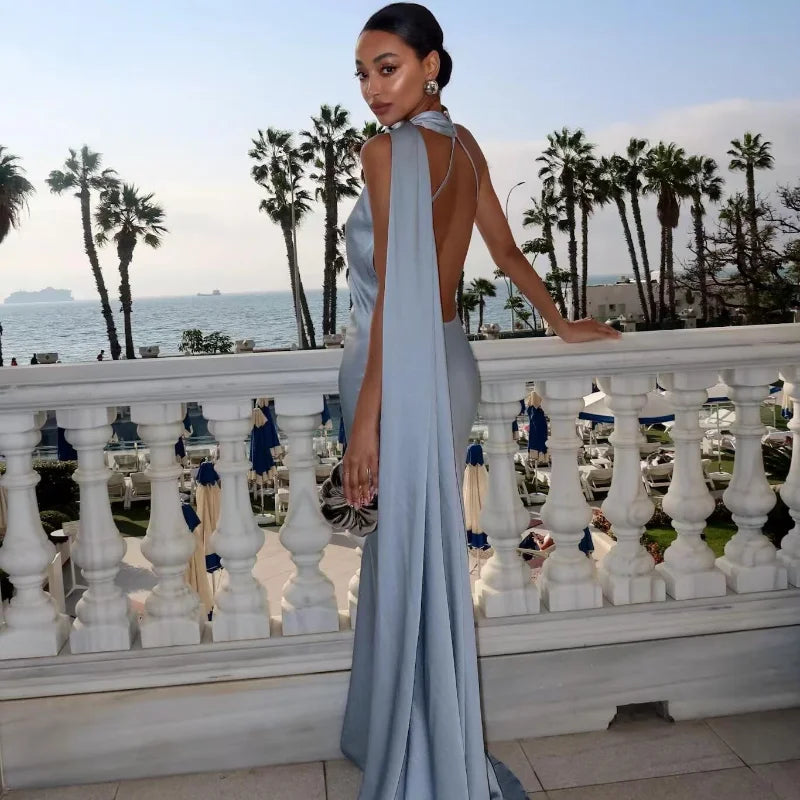 Lucila - שמלת מקסי עם מחשוף סירה