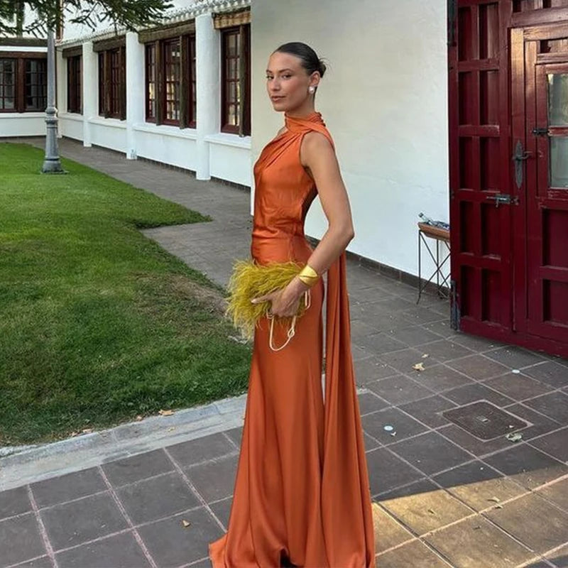 Lucila - שמלת מקסי עם מחשוף סירה