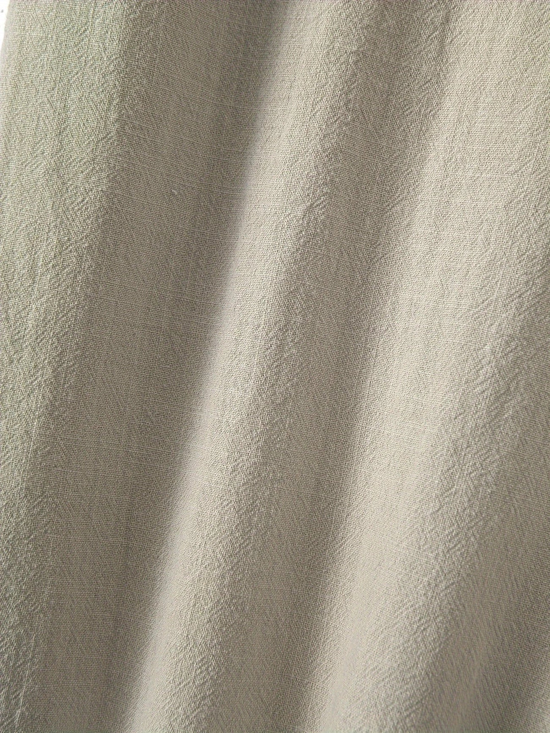 Nerida - חולצת צווארון V אופנתית עם שרוולים קצרים