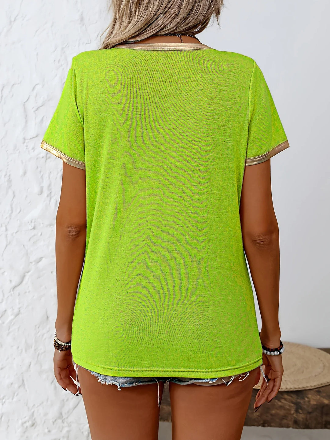 Krissy - חולצת טי שרוול קצר