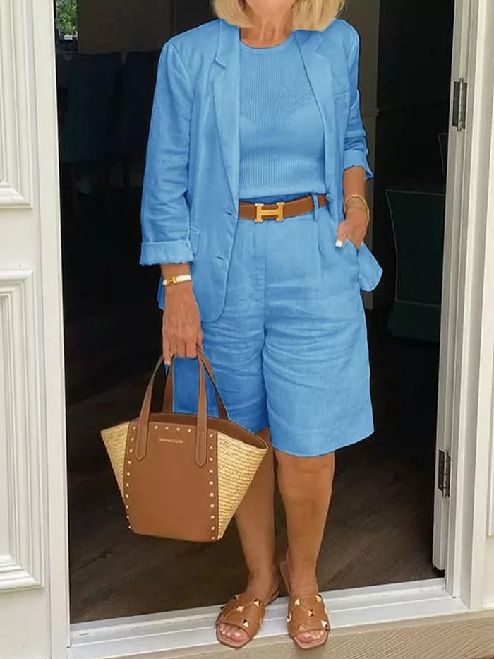 Leontina - סט ז'קט ומכנסיים קצרים בסגנון קז'ואל