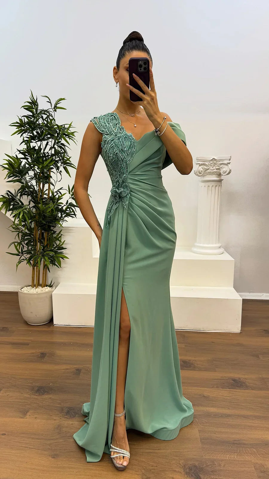 Kamarya - שמלת ערב קפלים נושמת