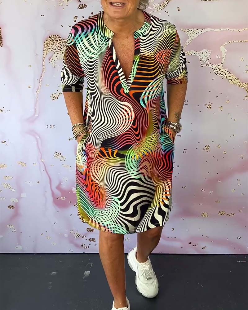 Diane - שמלה צבעונית עם מחשוף