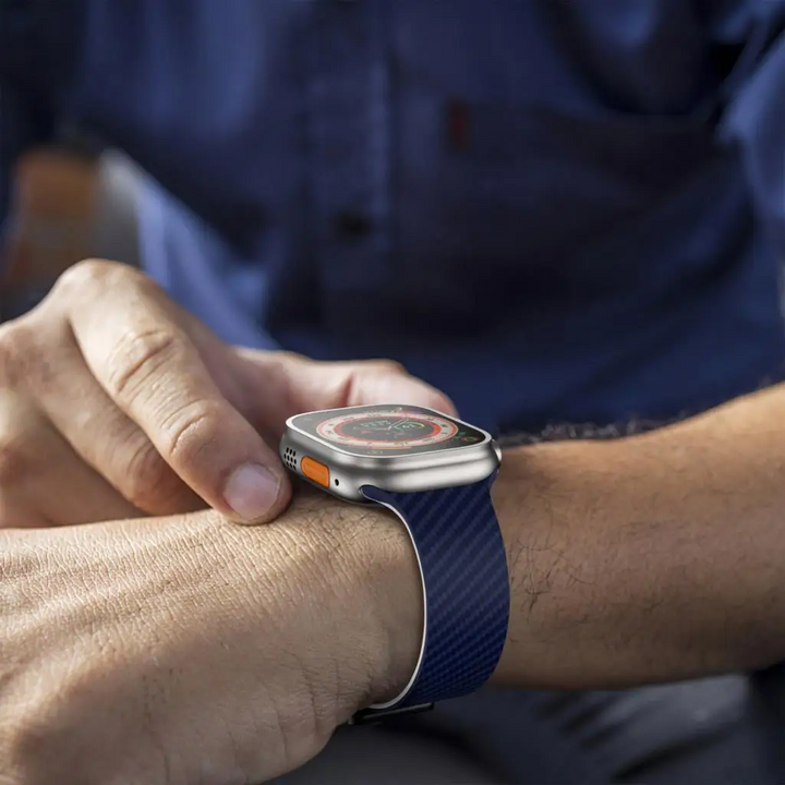 FuryBand -  רצועת שעון אפל ווטש  מסיבי פחמן זעם