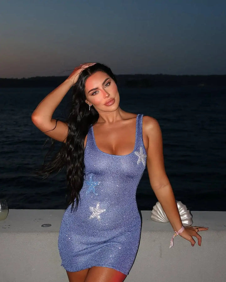 Imani - שמלת מיני אלגנטית עם כוכבים