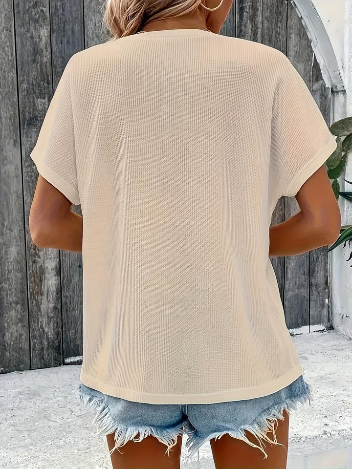 Marylou - חולצה יומיומית עם שרוול קצר וצווארון עגול