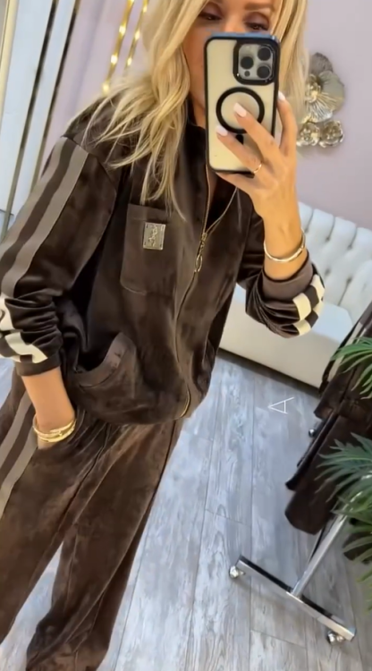 Laoise - חליפת טרנינג מקורדרוי עם גימור פסים