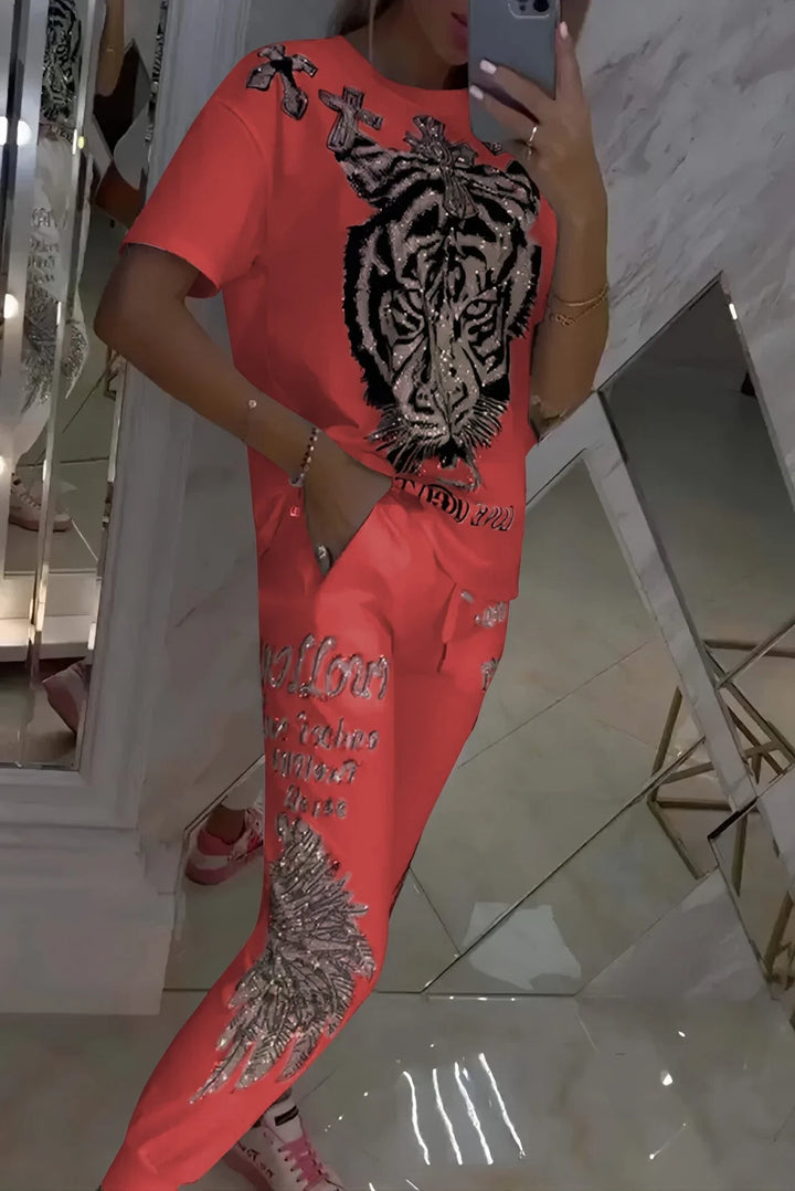 Quinzella - סט אופנתי של טופ ומכנסיים מודפסים