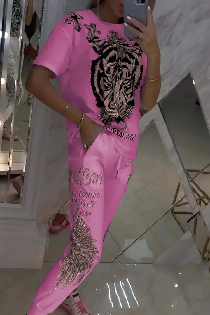 Quinzella - סט אופנתי של טופ ומכנסיים מודפסים