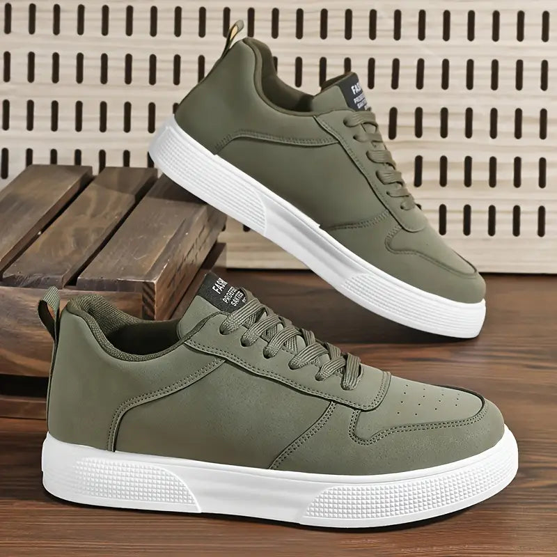 Rashad - נעלי ספורט עם שרוכים נושמות