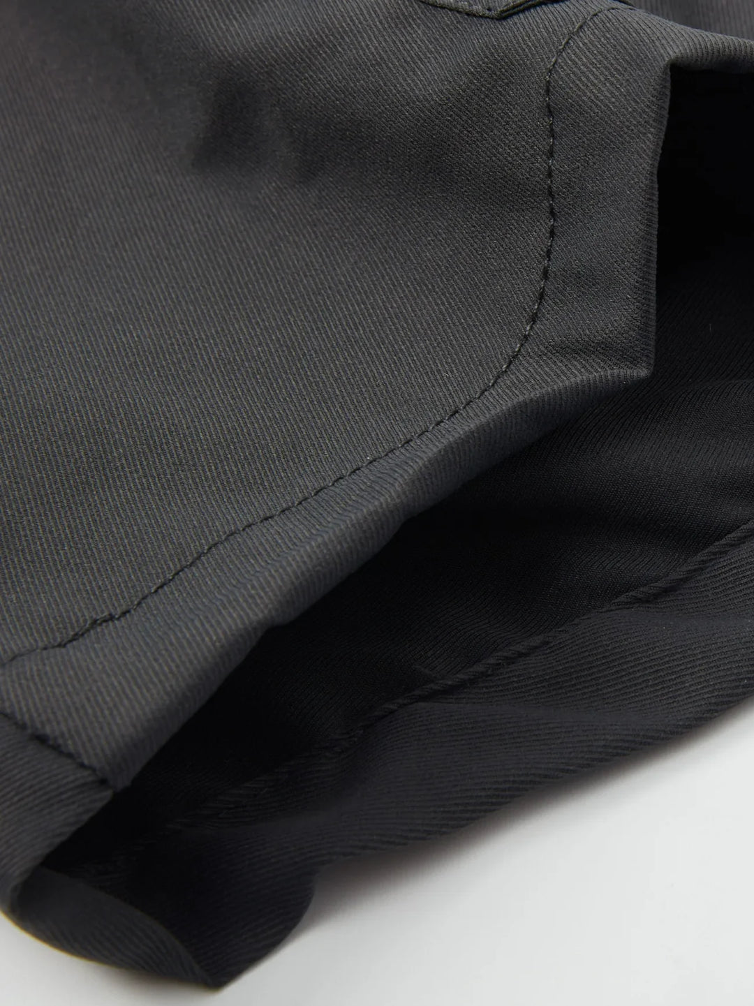 Lewand - מכנסיים קצרים אלגנטיים ורחבים עם כיס צדדי