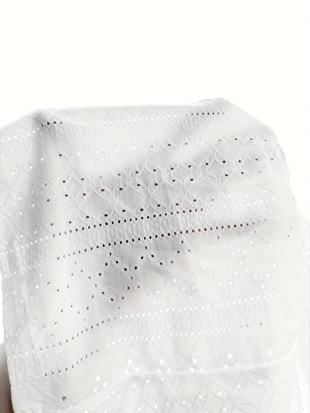 Delores - חולצת טי אלגנטית עם צווארון V וכתפיים רחבות