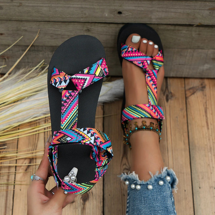 Maryane - סנדלי פלטפורמה עם דפוס וסקוטש