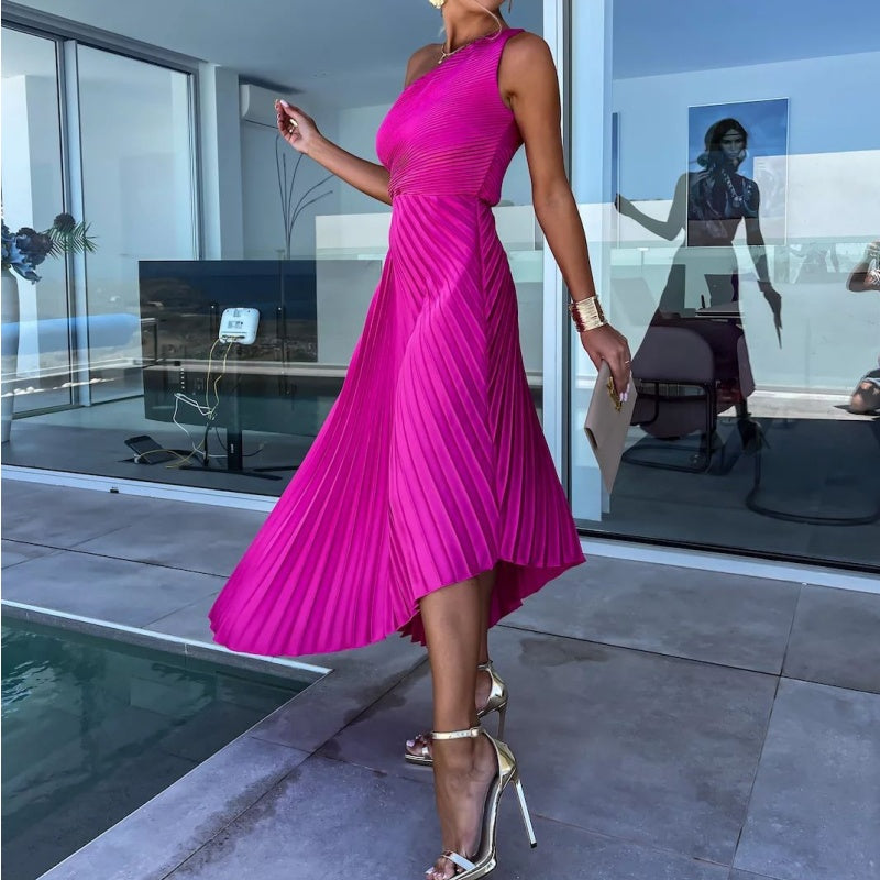 Breena - שמלת מקסי מסוגננת עם כתף אחת וקפלים