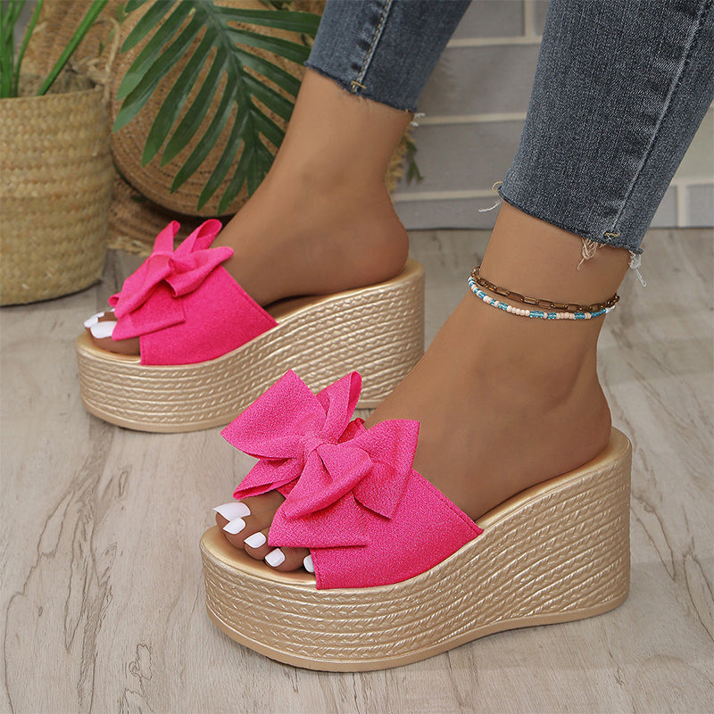 Sloane - נעלי בית נוחות עם קשת וסוליה עבה