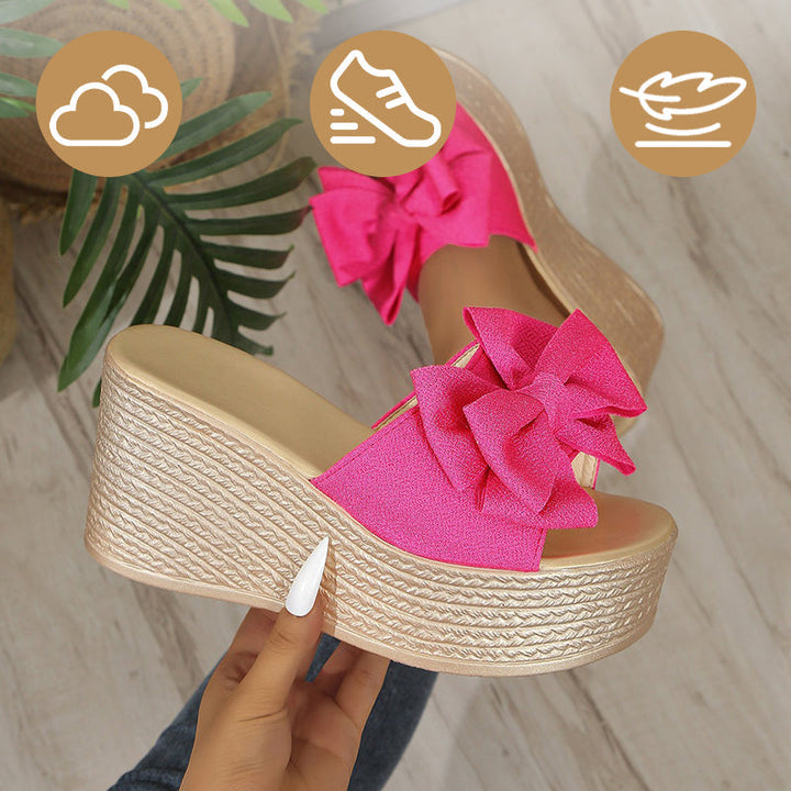 Sloane - נעלי בית נוחות עם קשת וסוליה עבה