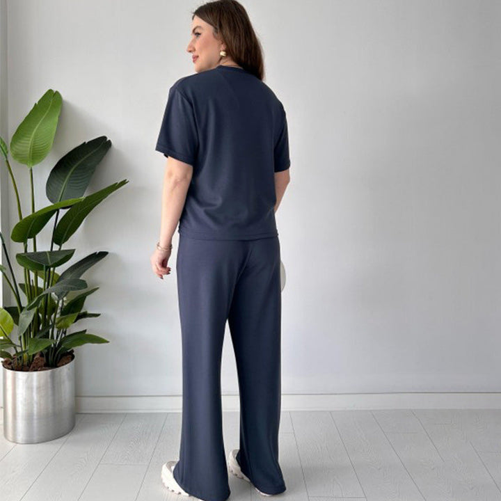 Jimena - חולצת קז'ואל עם צווארון עגול ומכנס עם שרוך קשירה