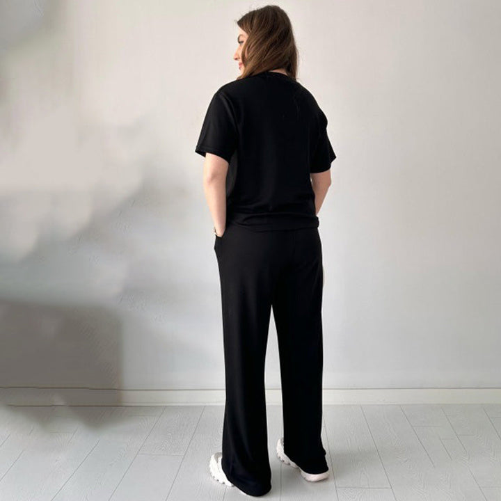 Jimena - חולצת קז'ואל עם צווארון עגול ומכנס עם שרוך קשירה