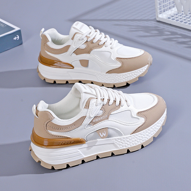 Klarisse - נעלי ספורט קלות עם שרוכים