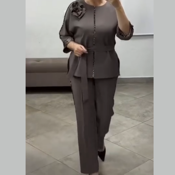 Ivanka - סט אלגנטי בן שני חלקים עם הדפס נמר