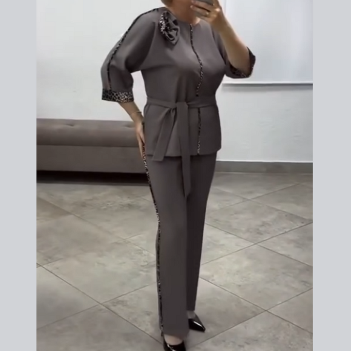 Ivanka - סט אלגנטי בן שני חלקים עם הדפס נמר